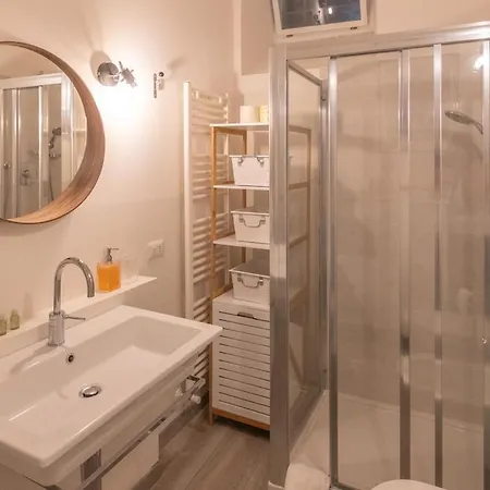 Apartmán Stone Loft With Cozy Terrace Downtown *