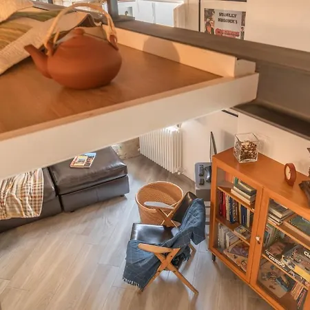 شقة Stone Loft With Cozy Terrace Downtown