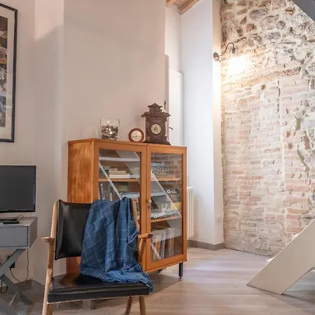 Stone Loft With Cozy Terrace Downtown Pérouse