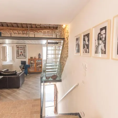 Apartamento Stone Loft With Cozy Terrace Downtown *