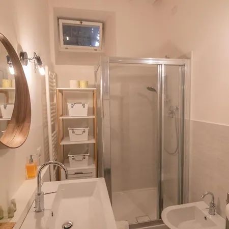 Appartement Stone Loft With Cozy Terrace Downtown