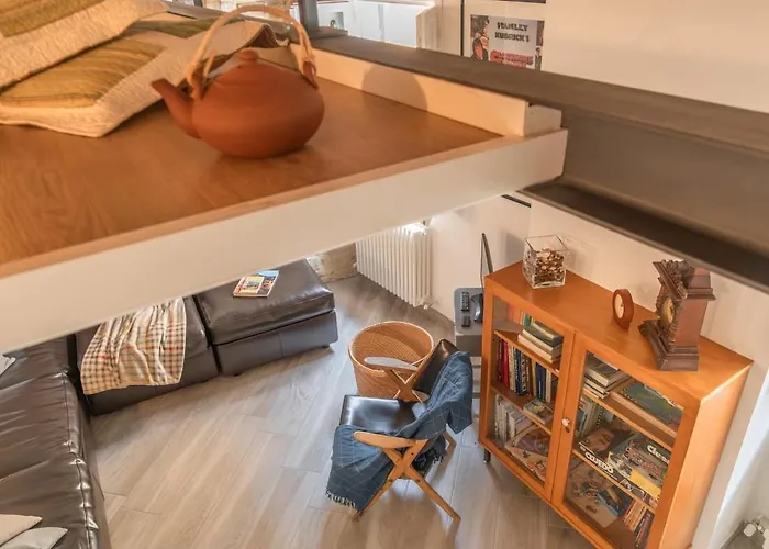 شقة Stone Loft With Cozy Terrace Downtown