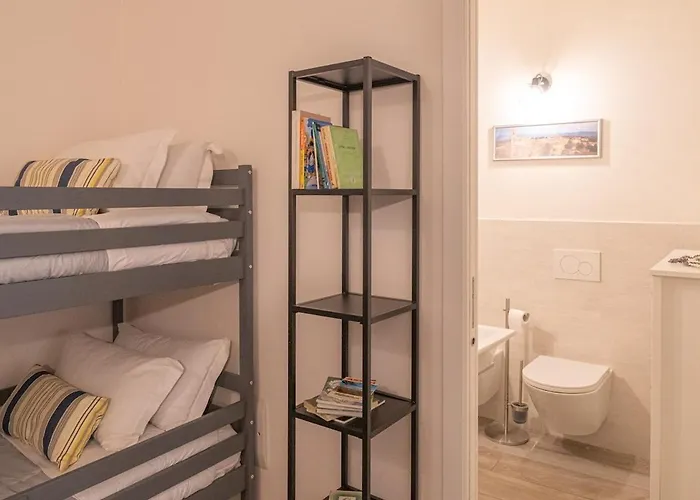 Stone Loft With Cozy Terrace Downtown شقة *